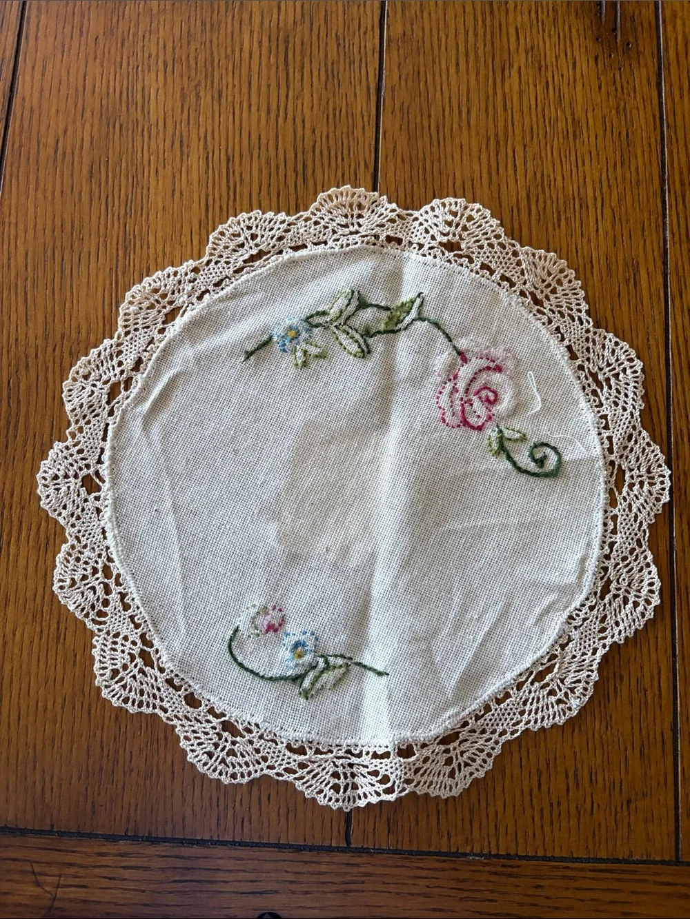 Embroidered Floral Lace Doilies – Set of 2